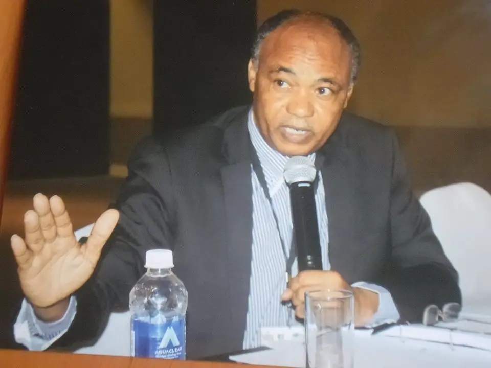 Ahmat Yacoub Dobio, conseiller chargé de missions à la Médiature de la République lors d'un exposé à Lusaka , en Zambie.