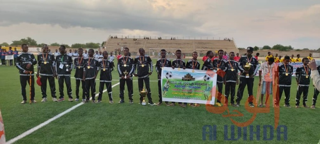 Tchad : l'équipe Al Abbassia, vainqueur du championnat U15, accueillie triomphalement à Abéché Tchad : l'équipe Al Abbassia, vainqueur du championnat U15, accueillie triomphalement à Abéché