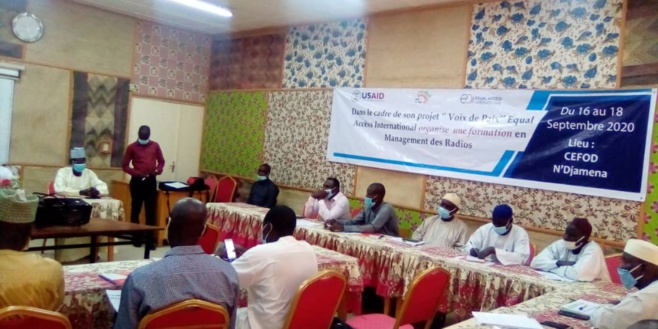 Tchad : Equal Accèss forme en management des radios pour renforcer le personnel. © Mahamat Abderaman Ali Kitire/Alwihda Info Tchad : Equal Accèss forme en management des radios pour renforcer le personnel. © Mahamat Abderaman Ali Kitire/Alwihda Info