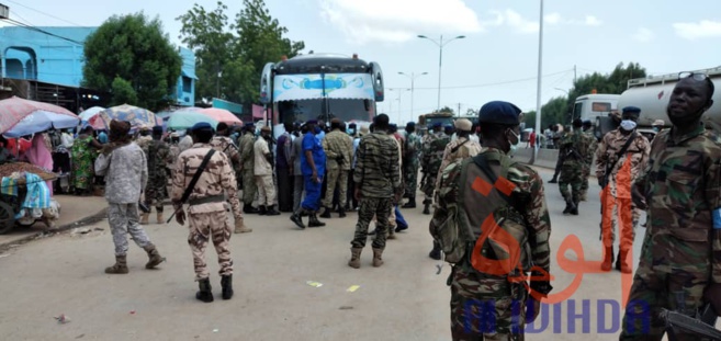 Tchad - Covid-19 : descente de la commission mixte dans les agences de voyage. © Malick Mahamat/Alwihda Info Tchad - Covid-19 : descente de la commission mixte dans les agences de voyage. © Malick Mahamat/Alwihda Info