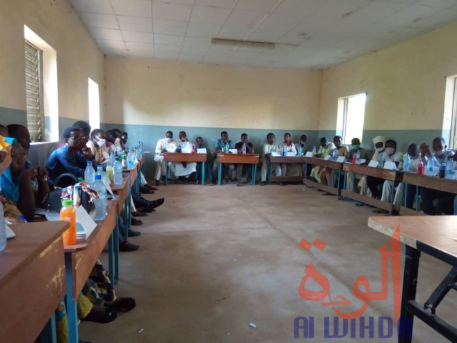 Tchad : les jeunes échangent sur la cohabitation pacifique à Abéché pour la Journée de la paix. © Abba Issa/Alwihda Info