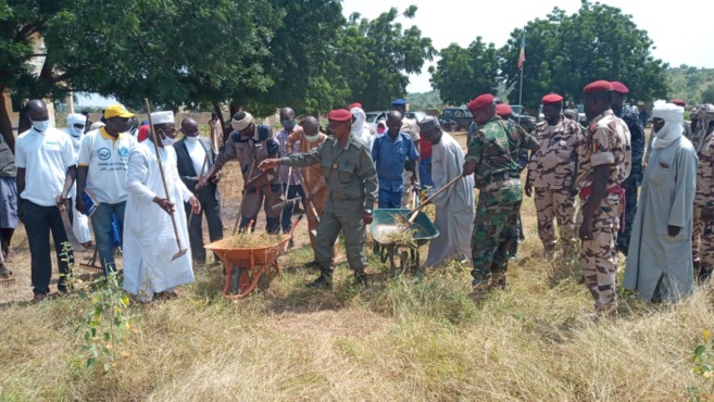 Tchad : mobilisation à Goz Beida pour la préservation de l'environnement. © Mahamat Issa Gadaya/Alwihda Info