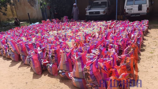 Tchad : des vivres distribués aux personnes vulnérables au Sila. © Mahamat Issa Gadaya/Alwihda Info Tchad : des vivres distribués aux personnes vulnérables au Sila. © Mahamat Issa Gadaya/Alwihda Info