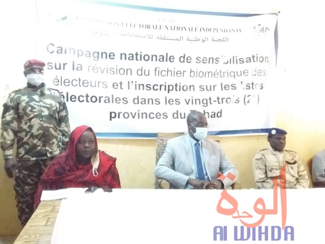 Tchad : les citoyens sensibilisés au Batha pour l'inscription sur la liste électorale. © Hassan Djidda Hassan/Alwihda Info Tchad : les citoyens sensibilisés au Batha pour l'inscription sur la liste électorale. © Hassan Djidda Hassan/Alwihda Info