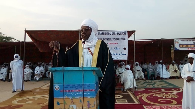 Tchad : en meeting à Abéché, le sultan du Ouaddaï incite les citoyens au recensement