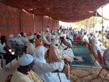 Tchad : en meeting à Abéché, le sultan du Ouaddaï incite les citoyens au recensement Tchad : en meeting à Abéché, le sultan du Ouaddaï incite les citoyens au recensement
