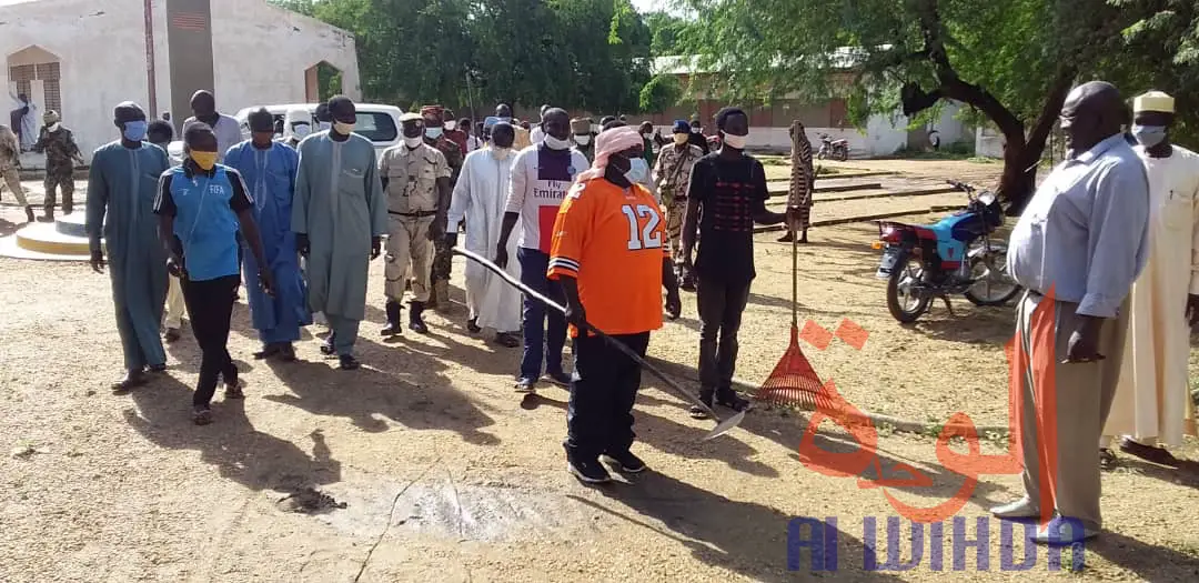 Tchad : à Ati, le préfet Fatimé Boukar prend les devants pour les actions citoyennes. © Hassan Djidda Hassan/Alwihda Info