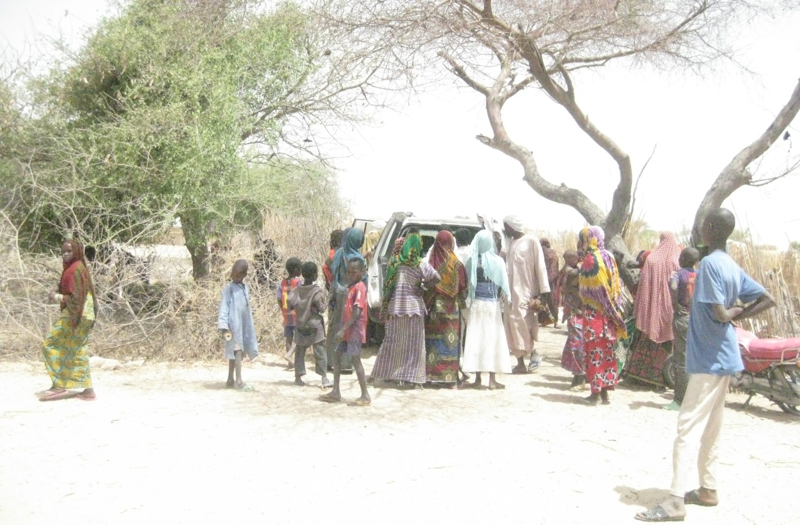 Des populations au Lac Tchad. Illustration © Alwihda Info