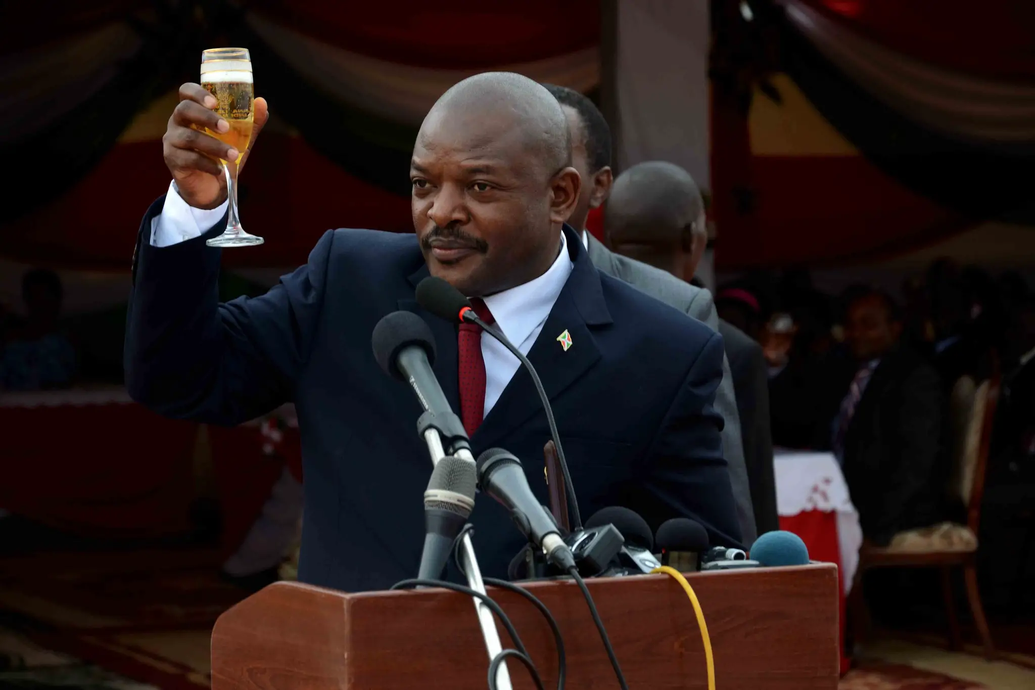 Burundi, présidence à vie ou transition démocratique ?