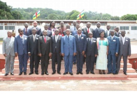 Jusqu’à quand Touadéra et son directeur de cabinet vont-ils rabaisser la République ? Jusqu’à quand Touadéra et son directeur de cabinet vont-ils rabaisser la République ?