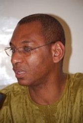 Tchad: Mansour Abbas Mahamat interpellé à l'aéroport international de Douala Tchad: Mansour Abbas Mahamat interpellé à l'aéroport international de Douala