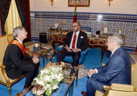 Montée en puissance du secteur aéronautique marocains : les plus grands opérateurs économiques internationaux font confiance au Maroc. Montée en puissance du secteur aéronautique marocains : les plus grands opérateurs économiques internationaux font confiance au Maroc.