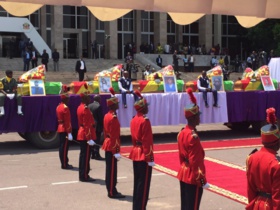 Journée de deuil national : le gouvernement congolais désapprouve toute demande de dialogue dans le sang Journée de deuil national : le gouvernement congolais désapprouve toute demande de dialogue dans le sang