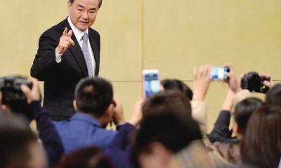 Le Ministre des affaires étrangères Wang Yi fait un bilan de la diplomatie chinoise en 2016