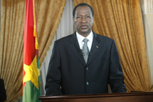 Rassemblement contre la visite officielle en France du dictateur burkinabé Blaise Compaoré Rassemblement contre la visite officielle en France du dictateur burkinabé Blaise Compaoré