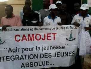 Une banderole du CAMOJET. Crédit photo : Sources