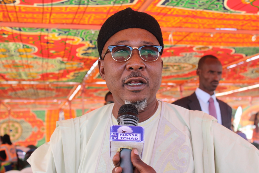 Le ministre de la Sécurité publique et de l'Immigration, Ahmat Bachir. Alwihda Info/D.W. Le ministre de la Sécurité publique et de l'Immigration, Ahmat Bachir. Alwihda Info/D.W.