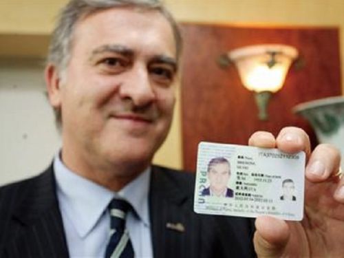 China to launch new version of green cards in 2017 China to launch new version of green cards in 2017