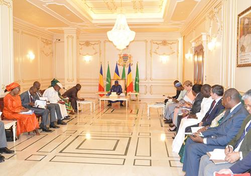 Tchad : Réunion sur la santé à la Présidence pour faire le point sur la situation épidémiologique Tchad : Réunion sur la santé à la Présidence pour faire le point sur la situation épidémiologique