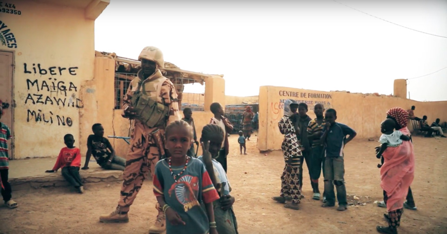 Au Mali, soldats tchadiens rêvent d'un "combat face-à-face de 30mn" avec l'ennemi caché Au Mali, soldats tchadiens rêvent d'un "combat face-à-face de 30mn" avec l'ennemi caché