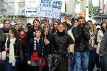 La tension monte dans les lycées La tension monte dans les lycées