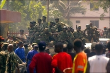 Guinée : A quoi sert l’ordre constitutionnel en Afrique devant un coup d’Etat libérateur ? Guinée : A quoi sert l’ordre constitutionnel en Afrique devant un coup d’Etat libérateur ?