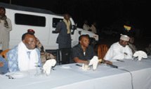 Tchad : Après l'est et l'Ouest, Le Président I. Déby poursuit sa tournée et passe la nuit à Doba Tchad : Après l'est et l'Ouest, Le Président I. Déby poursuit sa tournée et passe la nuit à Doba
