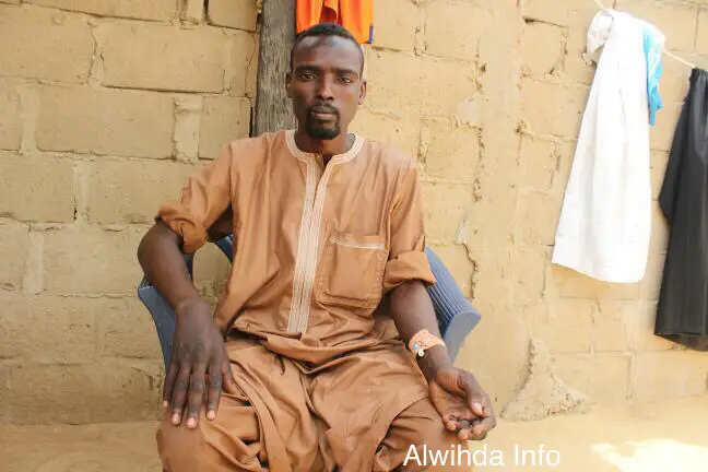 Mahamat Mbodou Ismael, âgé de 28 ans, chauffeur de son état, a été détenu du mardi 4 au dimanche 9 avril 2017, au commissariat CA4, situé dans la commune du 4ème arrondissement de la capitale Tchadienne. Alwihda Info