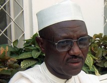 Tchad : Le Premier ministre Y. Saleh se rend au sommet de la CEMAC à Libreville (Gabon) Tchad : Le Premier ministre Y. Saleh se rend au sommet de la CEMAC à Libreville (Gabon)