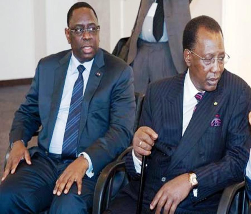 Macky Sall (gauche) et Idriss Déby (droite). Crédit photo : Sources
