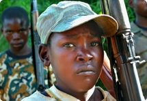 Tchad : Les recrutements d’enfants par les groupes armés continuent