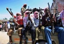 Des militants islamistes à Mogadiscio le 19 février 2009 Des militants islamistes à Mogadiscio le 19 février 2009