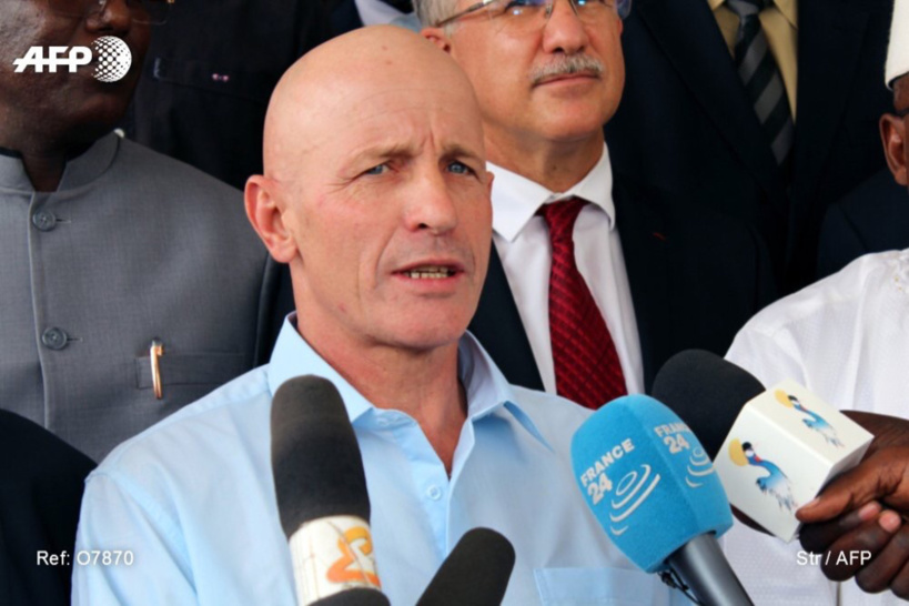 L'ex-otage français libéré samedi au Soudan après son enlèvement en mars au Tchad est arrivé lundi à N'Djamena. Photo : AFP L'ex-otage français libéré samedi au Soudan après son enlèvement en mars au Tchad est arrivé lundi à N'Djamena. Photo : AFP