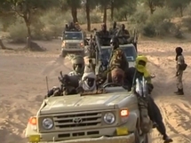 Tchad / Une des grande collones rebelles qui arriva en quelques jour aux portes de la capitale / Février 2008