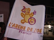 Darfour : Deux otages seront éxécutés Si l'Arche de Zoé n'est pas rejugée Darfour : Deux otages seront éxécutés Si l'Arche de Zoé n'est pas rejugée