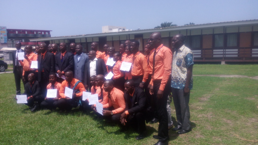 Sécurité routière en Côte d'Ivoire : 38 chauffeurs professionnels reçoivent leurs diplômes de formation Sécurité routière en Côte d'Ivoire : 38 chauffeurs professionnels reçoivent leurs diplômes de formation
