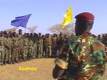 Le capitaine Mahamat Nour au milieu de ses combattants. / Alwihda Le capitaine Mahamat Nour au milieu de ses combattants. / Alwihda