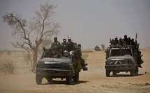 Kouchner a reçu son homologue tchadien sur l'offensive rebelle