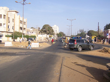 Senégal : Une étudiante tchadienne à Dakar meurt heurtée par une voiture puis un camion Senégal : Une étudiante tchadienne à Dakar meurt heurtée par une voiture puis un camion