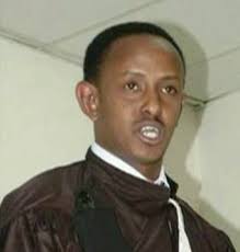 DJAMA SOULEIMAN ALI PROCUREUR & PROMETTEUR CORROMPU DJAMA SOULEIMAN ALI PROCUREUR & PROMETTEUR CORROMPU
