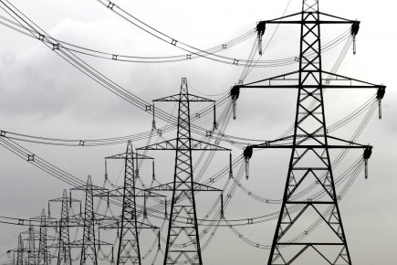 Afrique : un rapport explique comment stimuler les investissements privés dans le transport d’électricité