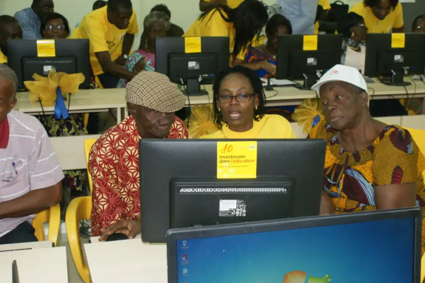 Fracture numérique entre générations en Côte d'Ivoire : Une trentaine de retraités formée à l’outil informatique et l’Internet