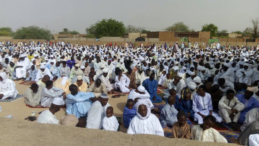 Tchad : En images, la prière de l'Aïd El Fitr à Abéché Tchad : En images, la prière de l'Aïd El Fitr à Abéché