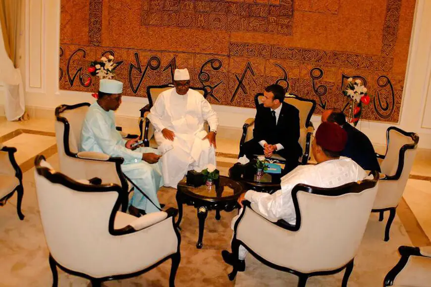 Fin de la réunion du huis-clos intégral entre les Chefs d'Etats. Photo : Présidence Mali