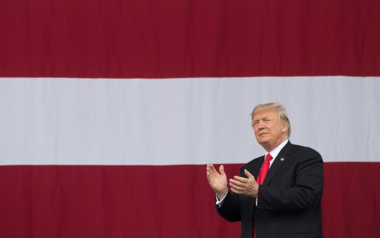 Le président américain, Donald Trump, le 24 juillet 2017 en Virginie-Occidentale / © AFP / SAUL LOEB Le président américain, Donald Trump, le 24 juillet 2017 en Virginie-Occidentale / © AFP / SAUL LOEB