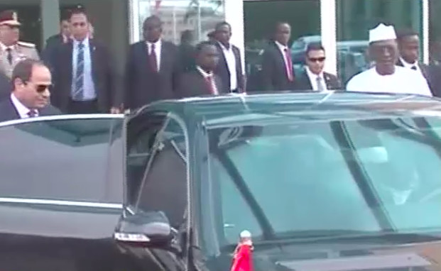 Tchad : Le Président égyptien Al-Sissi en visite de travail Tchad : Le Président égyptien Al-Sissi en visite de travail