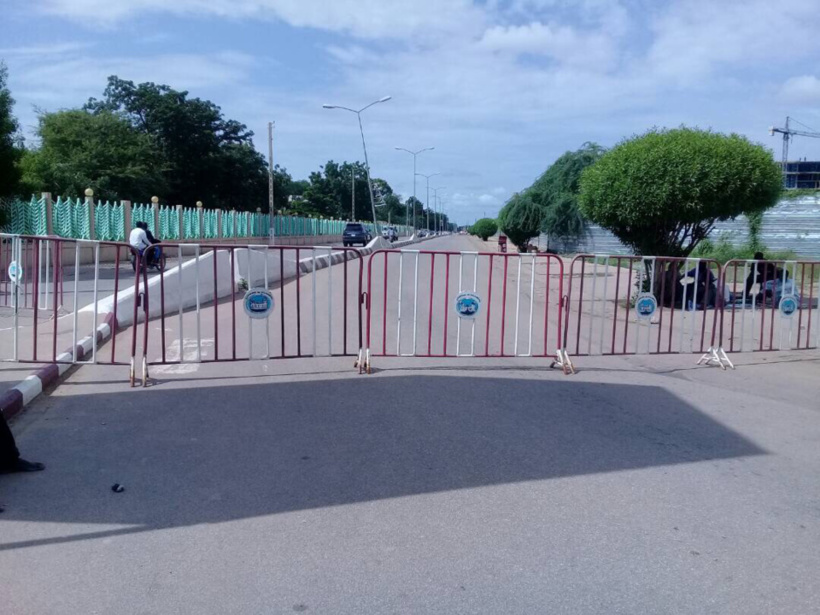 N'Djamena : La mairie bloque plusieurs axes menant à l'Aéroport Hassan Djamous N'Djamena : La mairie bloque plusieurs axes menant à l'Aéroport Hassan Djamous