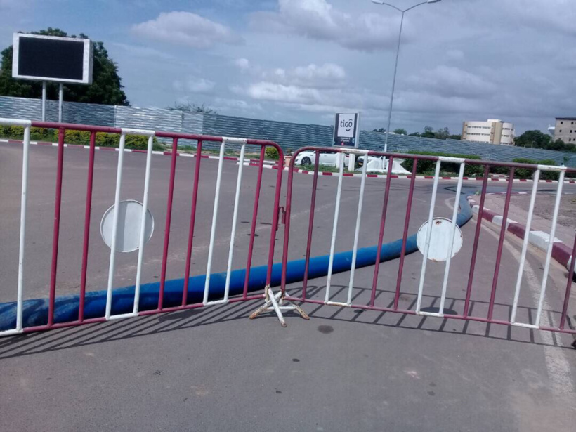 N'Djamena : La mairie bloque plusieurs axes menant à l'Aéroport Hassan Djamous N'Djamena : La mairie bloque plusieurs axes menant à l'Aéroport Hassan Djamous