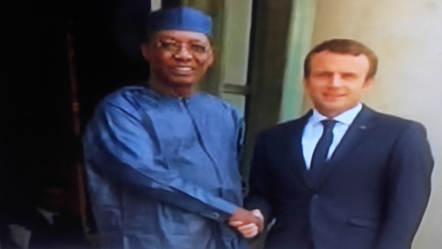 Le Président tchadien reçu à l'Elysée par Macron Le Président tchadien reçu à l'Elysée par Macron