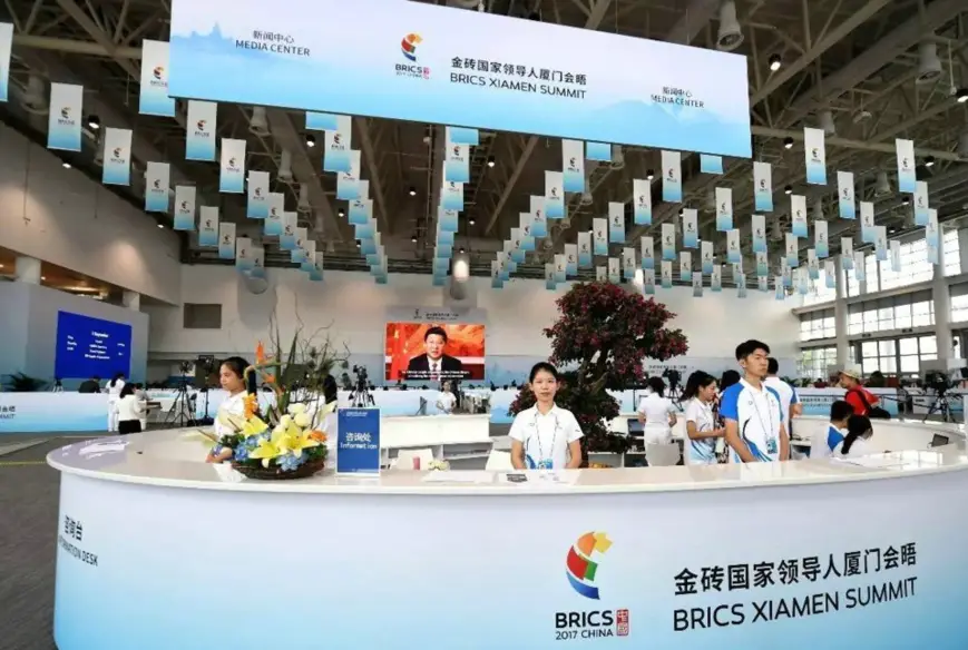 Xi Jinping: BRICS should build extensive network of partners via "BRICS Plus"
